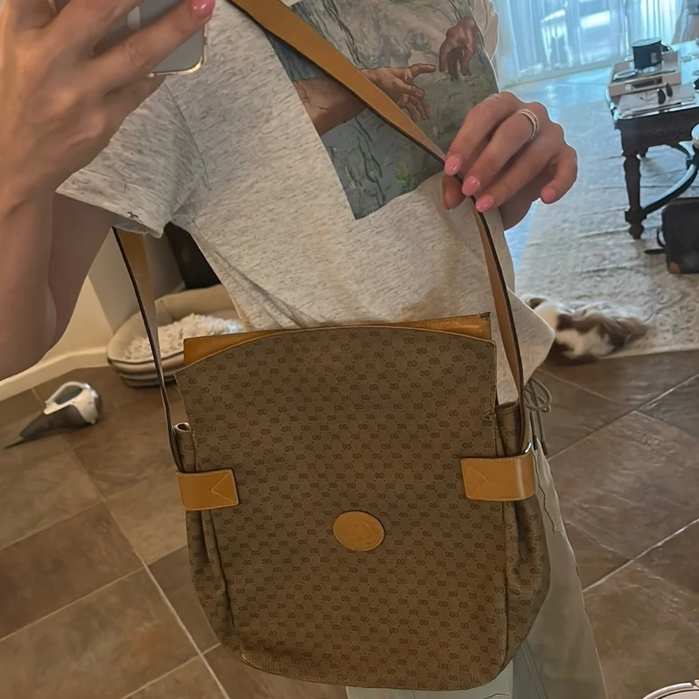 N/A classic gucci